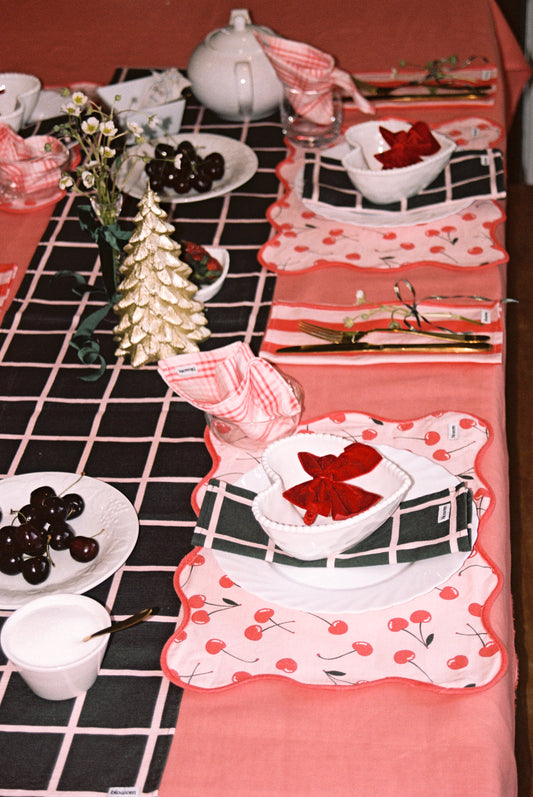 Blush & Holly Table Runner